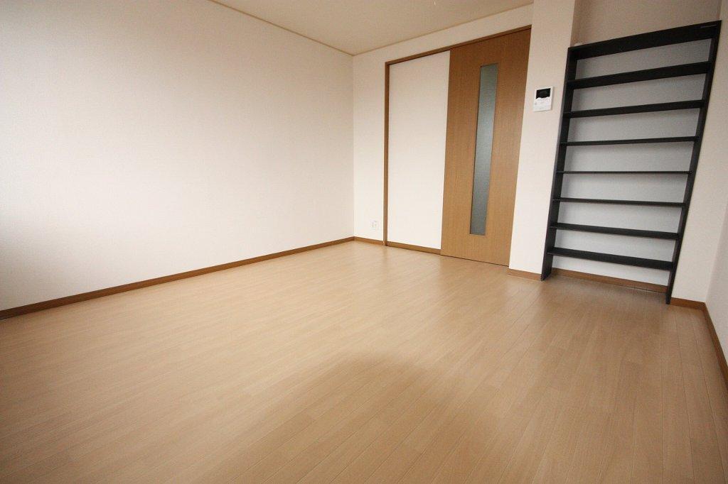 拡大写真:高松市多肥下町 2階205のリビング