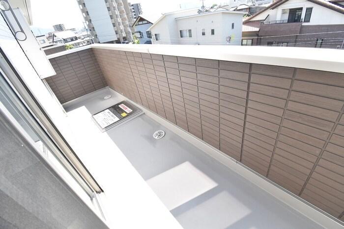拡大写真:丸亀市中府町3丁目 3階301のベランダ