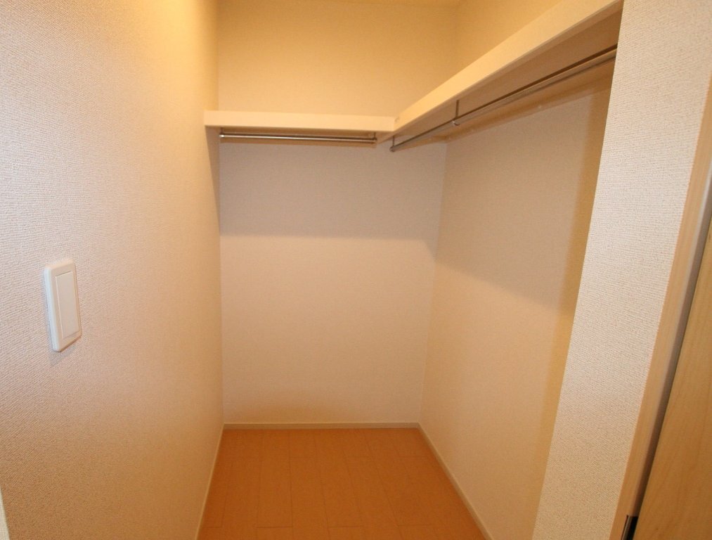 拡大写真:クラール鬼無C 1階104の収納