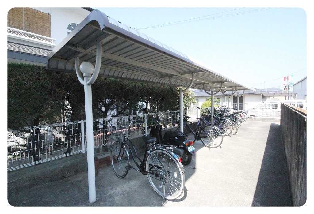 拡大写真:高松市円座町 2階201の共有部分