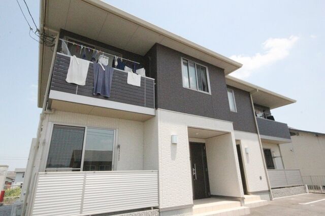 拡大写真:さぬき市長尾東 1階102の外観写真(昼)