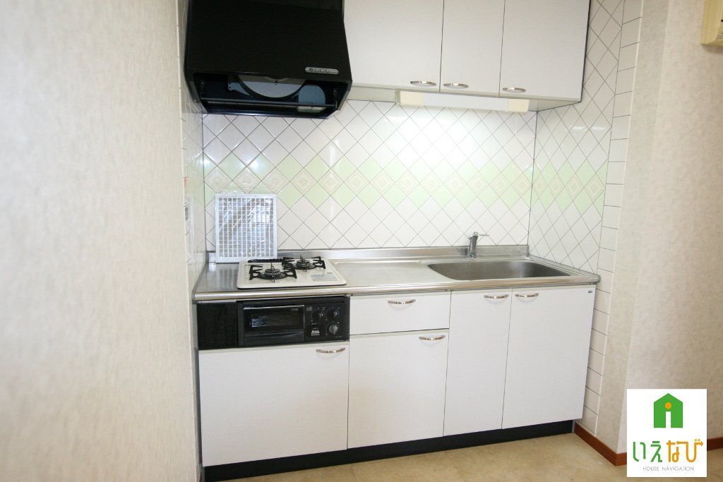 拡大写真：高松市鹿角町 2階302のキッチン