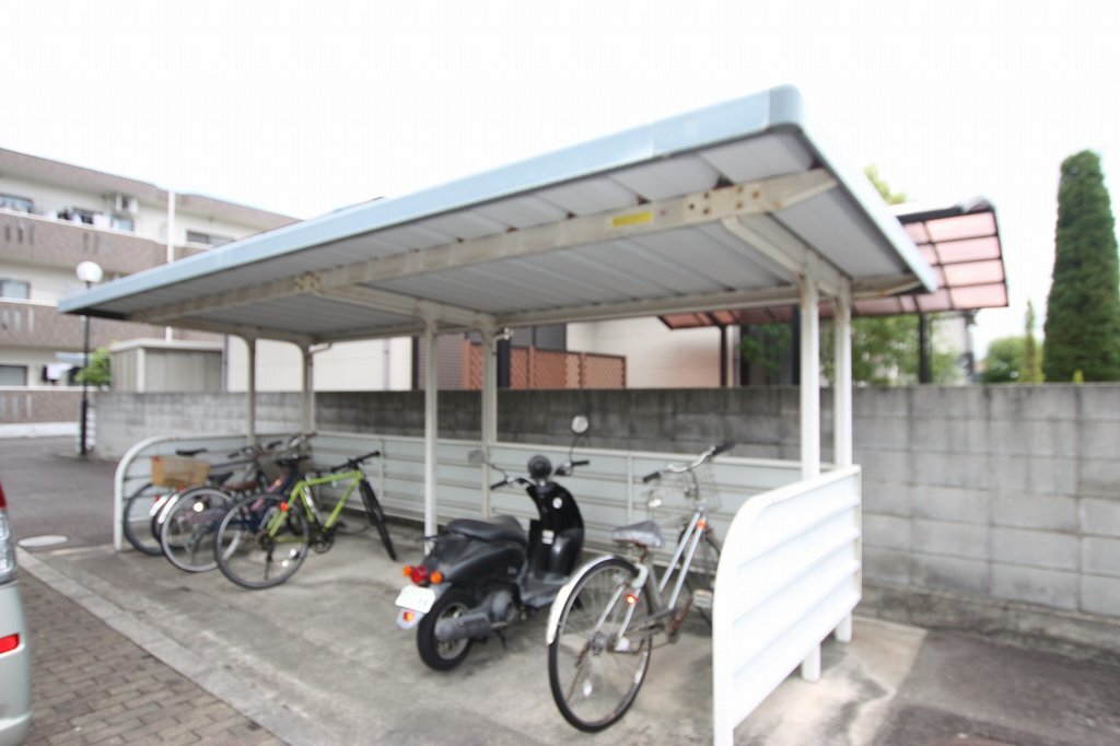 拡大写真:高松市多肥下町 2階205の共有部分