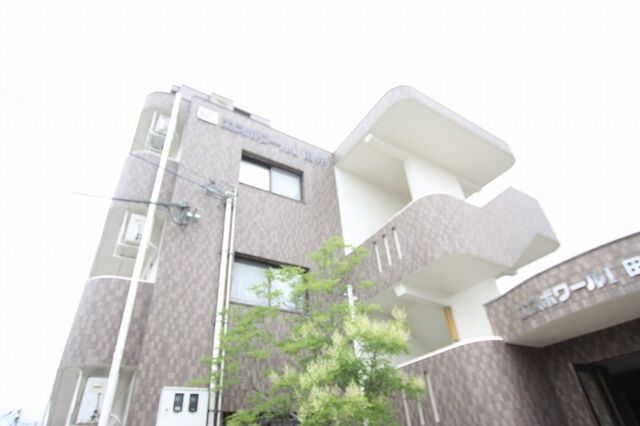 拡大写真:高松市多肥下町 2階205の外観写真(昼)