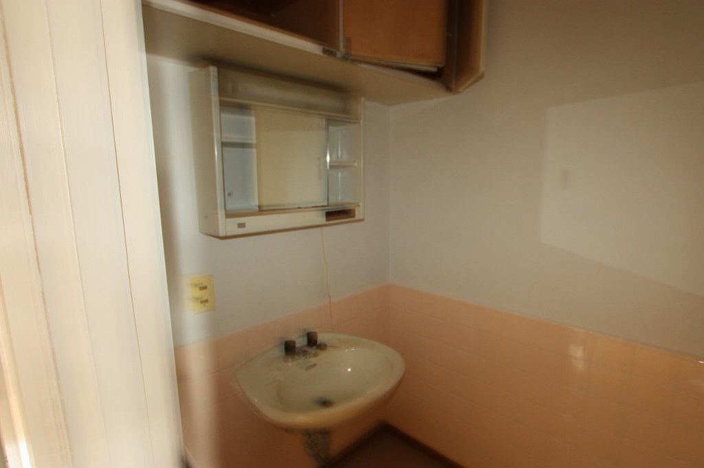 拡大写真:一里山マンション 2階203の洗面