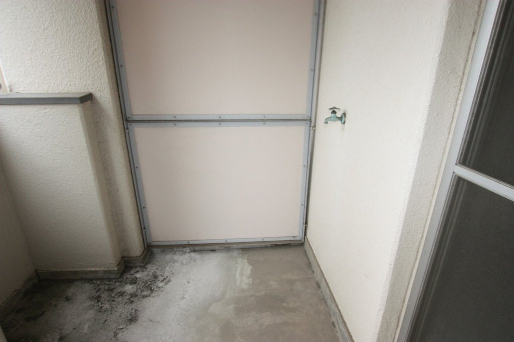 拡大写真:一里山マンション 2階203の洗濯機置場