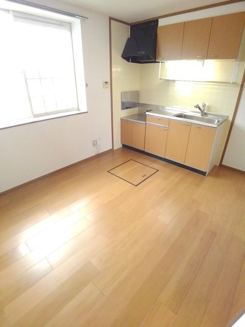拡大写真:仲多度郡琴平町苗田 1階103のリビング