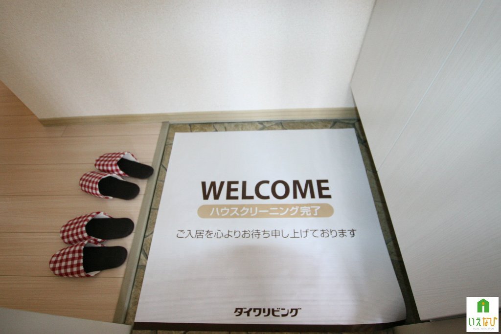 拡大写真：高松市松縄町 2階202の玄関