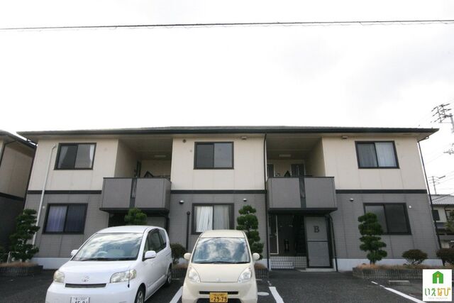 拡大写真：高松市松縄町 1階101の外観写真（昼）