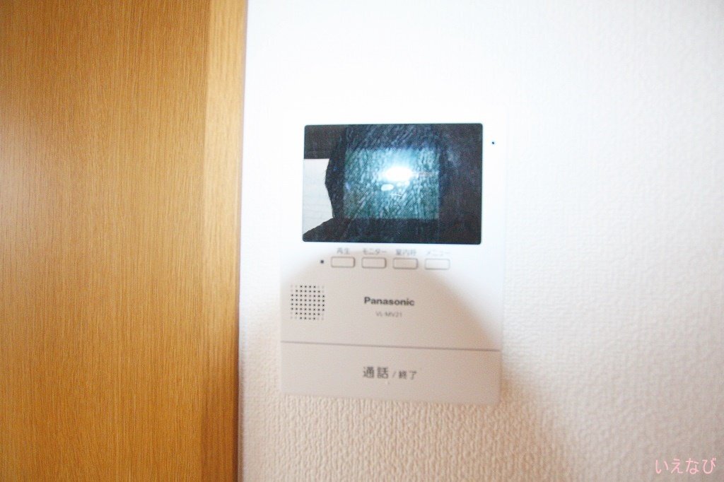 拡大写真:高松市多肥下町 3階301のカメラ付インターホン