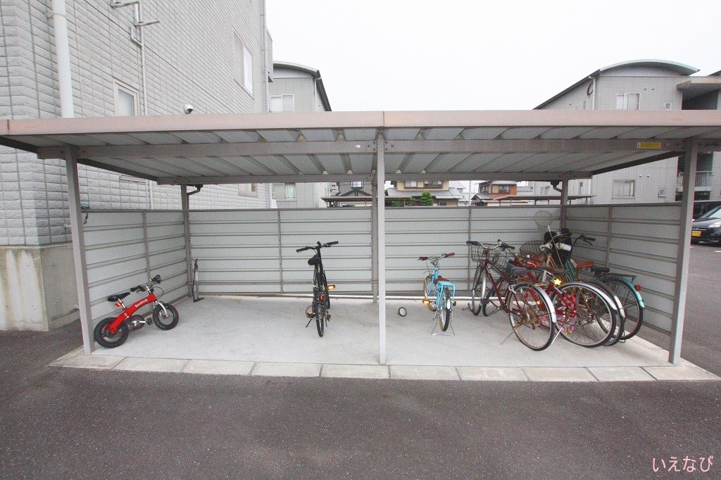 拡大写真:高松市多肥下町 3階301の共有部分