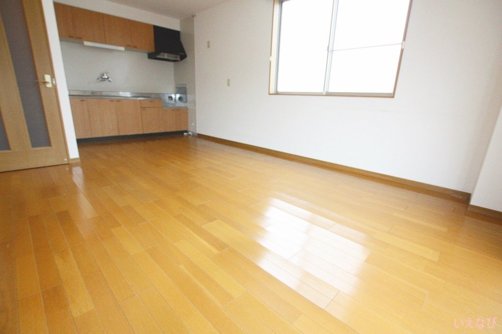 拡大写真:高松市多肥下町 3階301のリビング