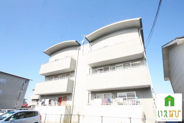 拡大写真:高松市多肥下町 3階301の外観写真(昼)