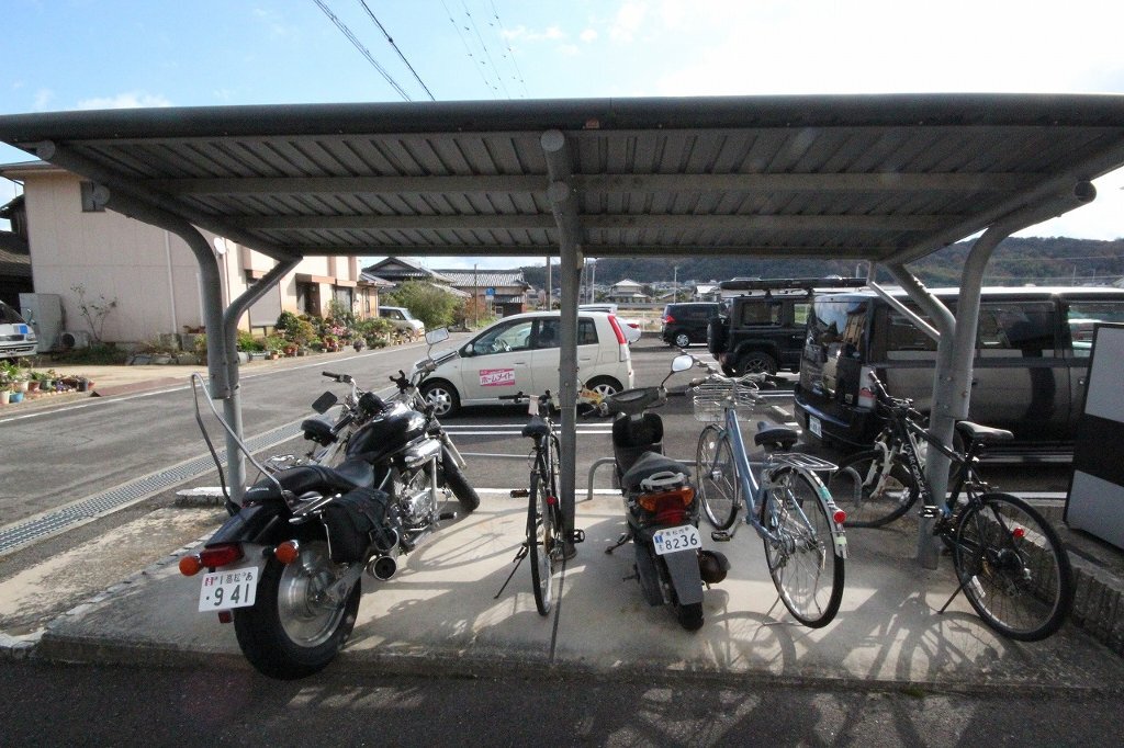 拡大写真：高松市牟礼町原 2階201の共有部分