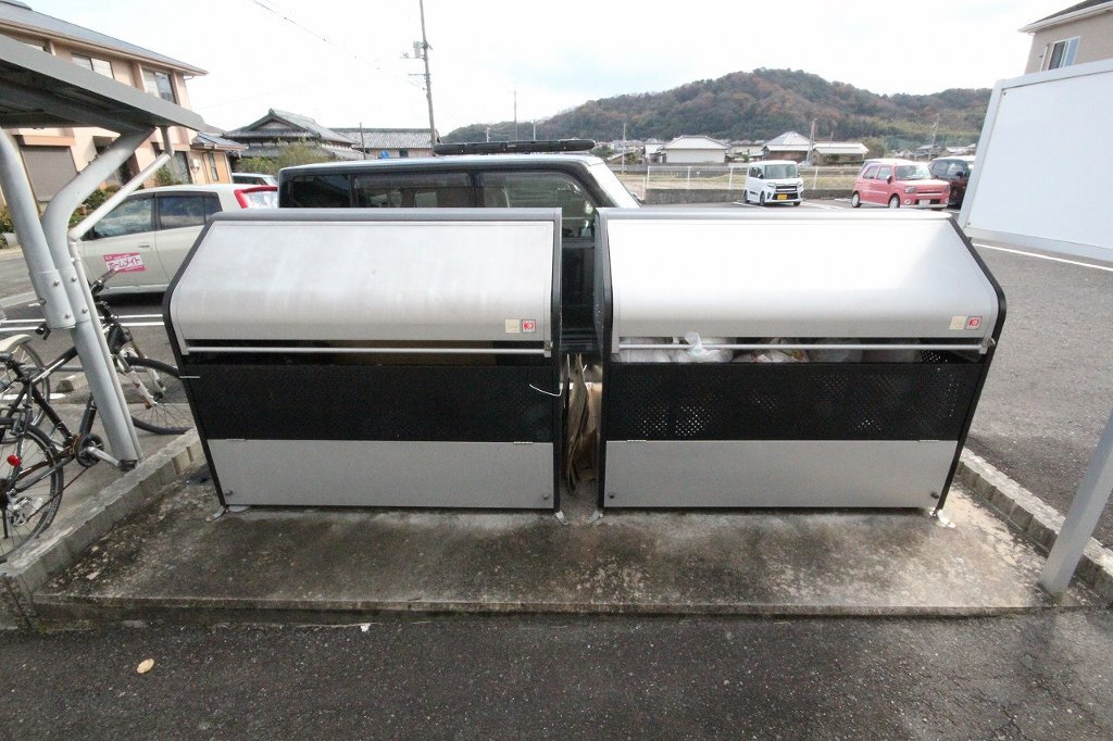 拡大写真：高松市牟礼町原 2階201の共有部分
