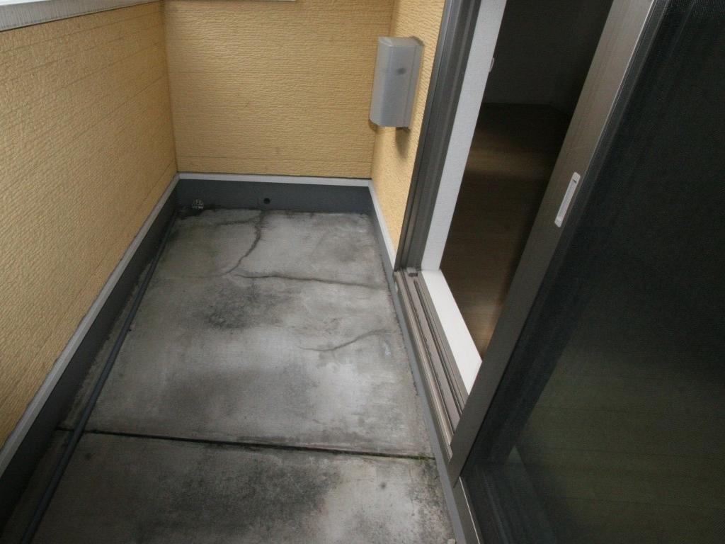 拡大写真：高松市林町 2階204のベランダ