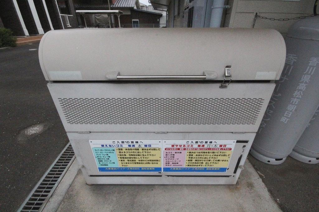 拡大写真:高松市香西本町 2階201の共有部分