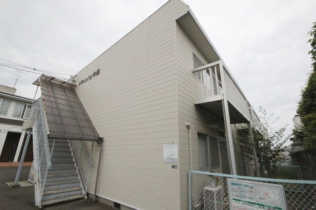 拡大写真:高松市香西本町 2階201の外観写真(昼)