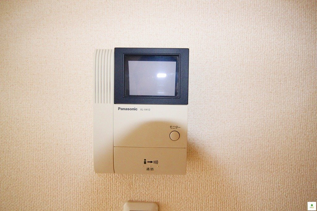 拡大写真:高松市伏石町 2階201のカメラ付インターホン