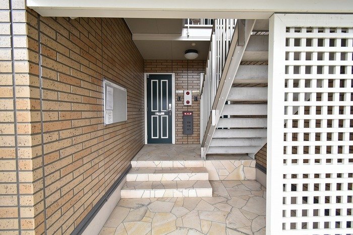 拡大写真:善通寺市木徳町 2階205のエントランス