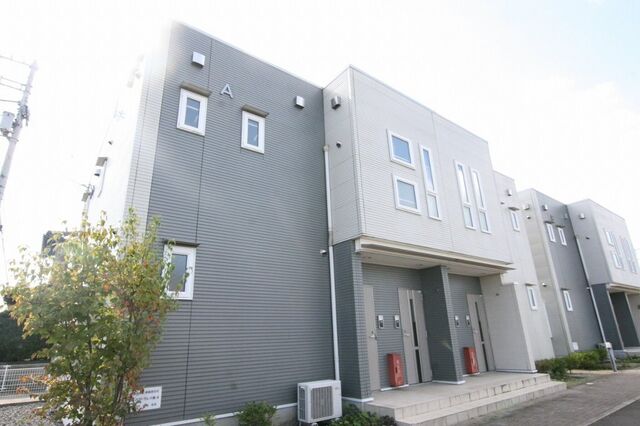 パストラル川部Bの外観