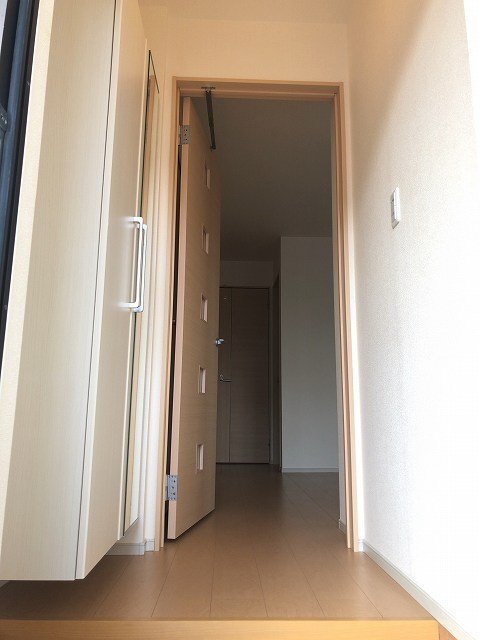拡大写真:善通寺市弘田町 1階102の玄関