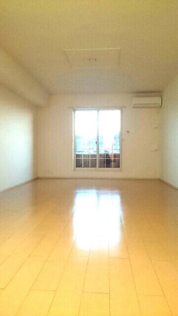 拡大写真:坂出市林田町 2階202のリビング