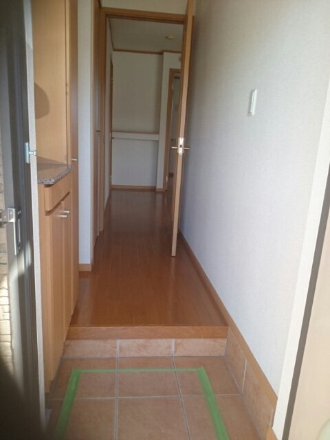 拡大写真:丸亀市垂水町 1階103の玄関