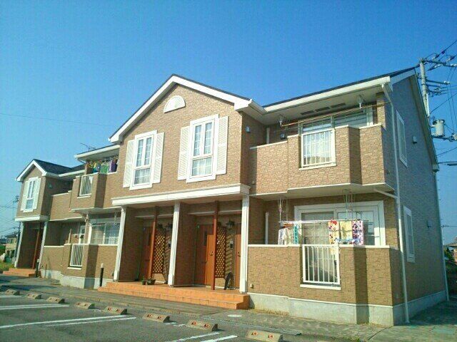 拡大写真:丸亀市垂水町 1階103の外観写真(昼)