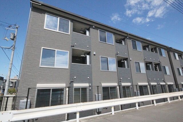 拡大写真:高松市福岡町4丁目 1階101の外観写真(昼)