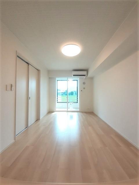 拡大写真:坂出市川津町 1階103のリビング