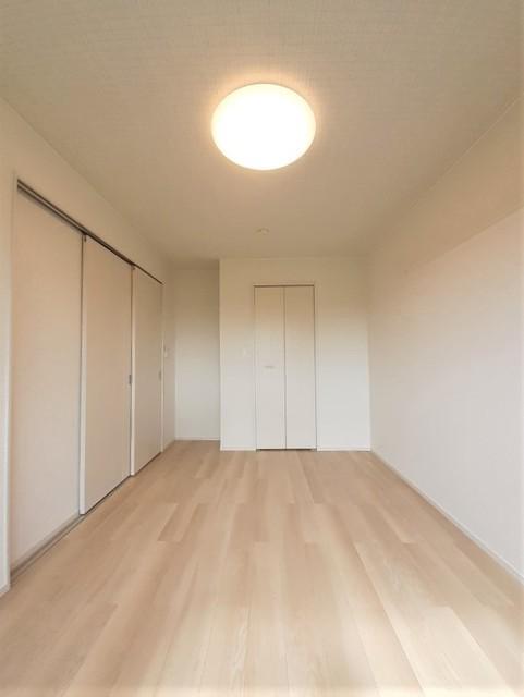 拡大写真:坂出市川津町 1階103の寝室