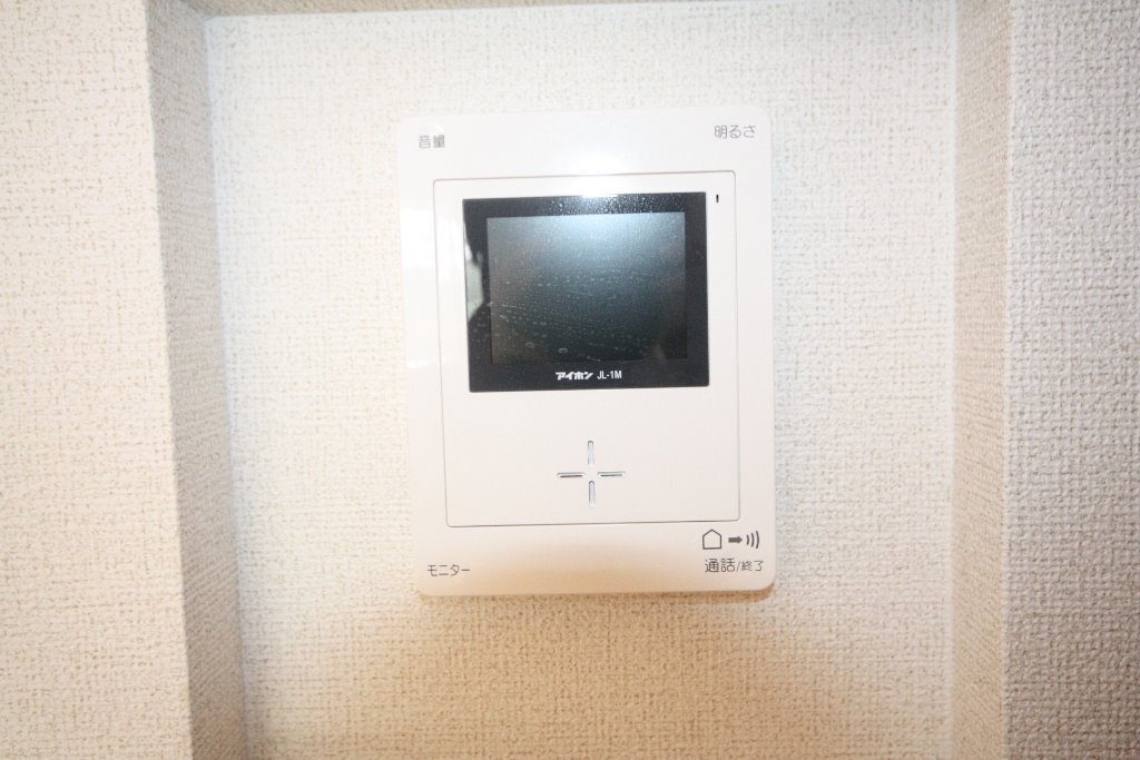 拡大写真：高松市香西東町 1階101のカメラ付インターホン