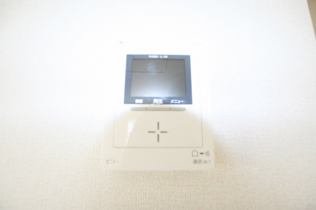 拡大写真:高松市太田上町 1階101のカメラ付インターホン