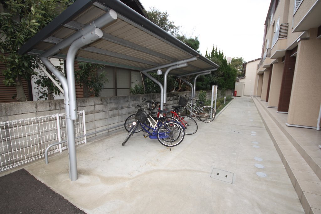 拡大写真：高松市上天神町 3階301の共有部分