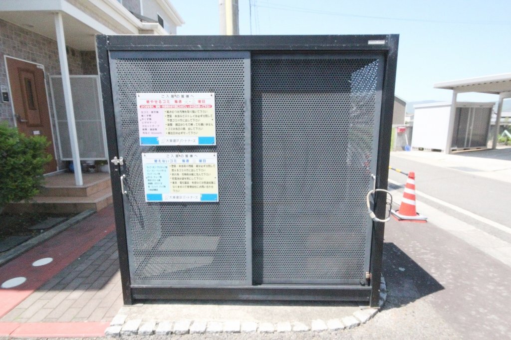 拡大写真:高松市円座町 1階102の共有部分