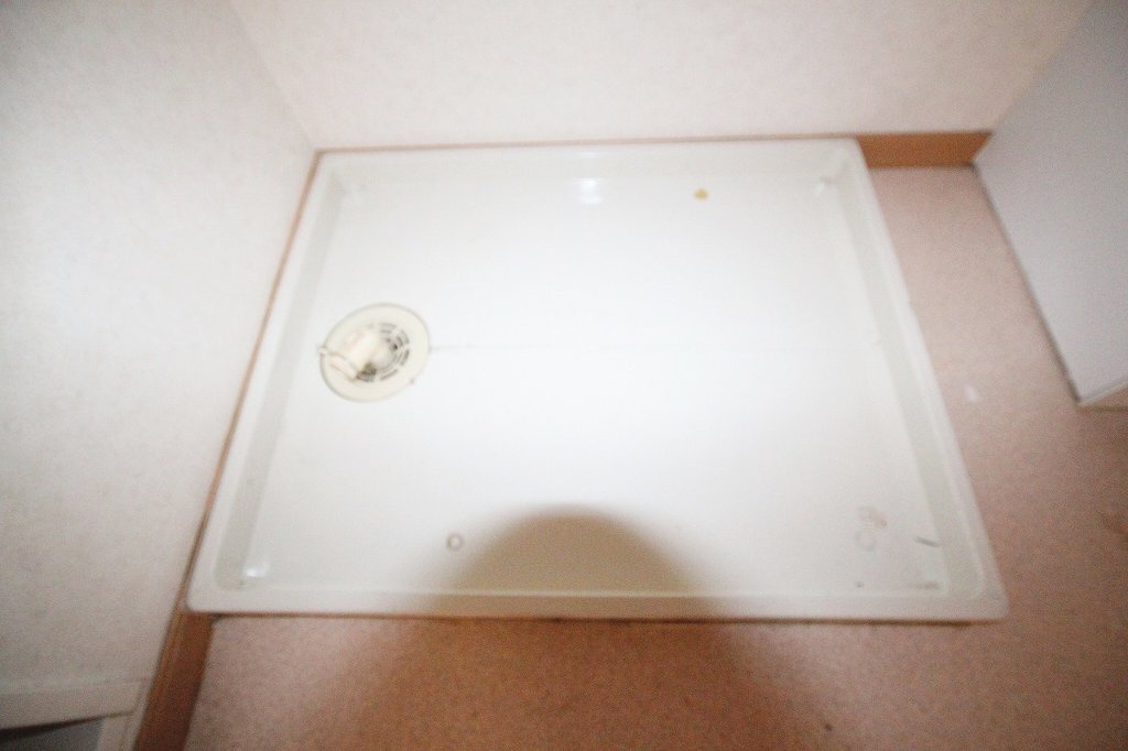 拡大写真:高松市円座町 1階102の洗濯機置場