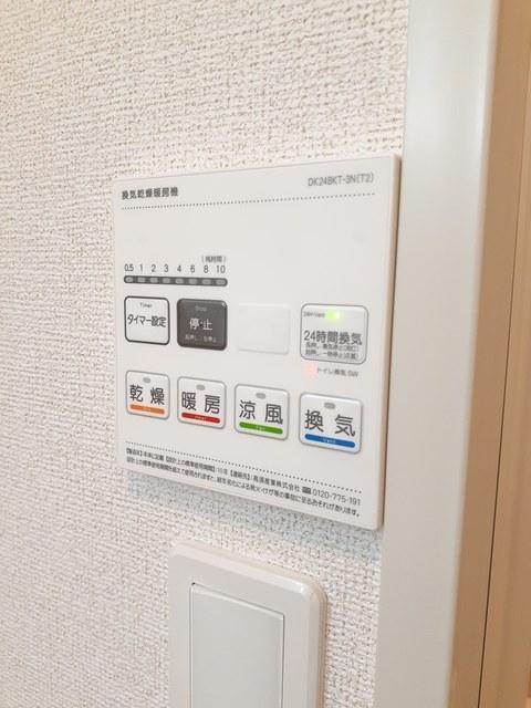 拡大写真:ヴィオレット 2階304の室内設備