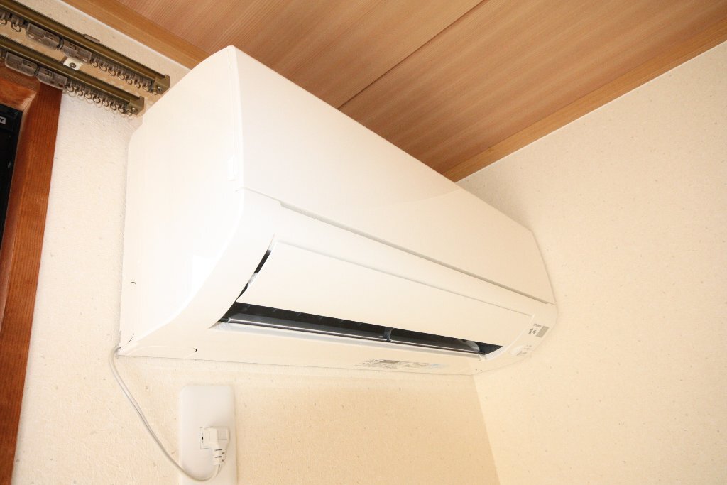 拡大写真：高松市円座町 1階101のエアコン