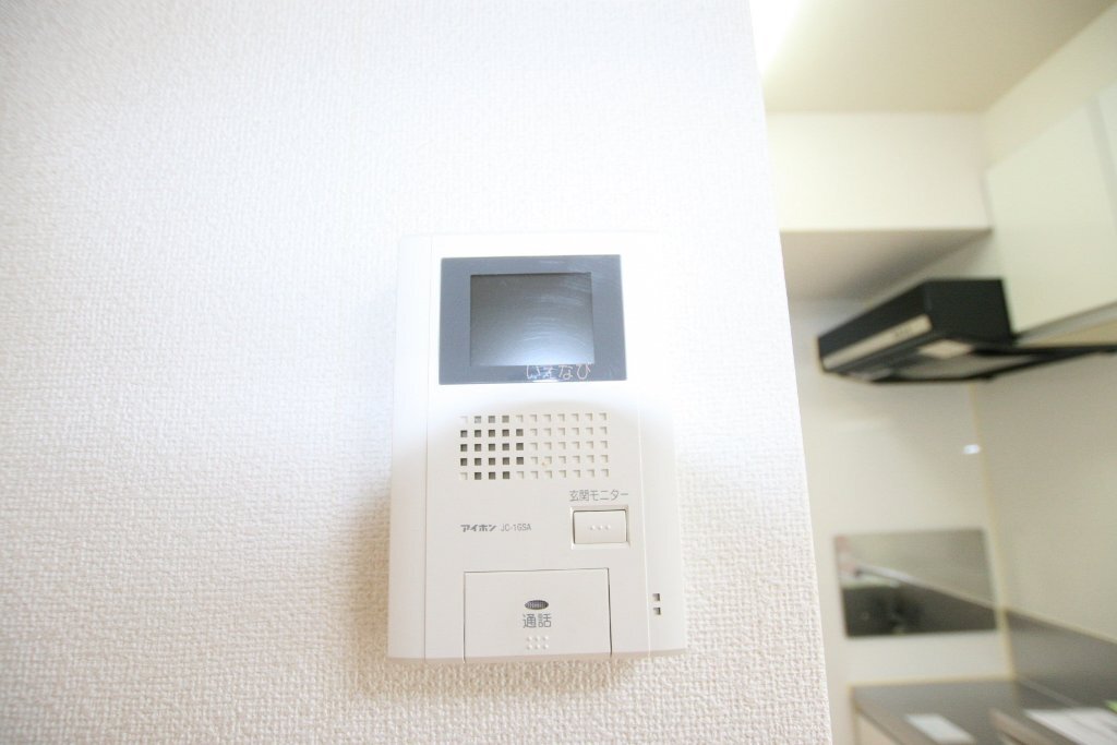 拡大写真：高松市香西東町 1階103のカメラ付インターホン