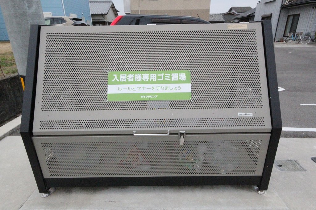 拡大写真:高松市仏生山町甲 2階201の共有部分