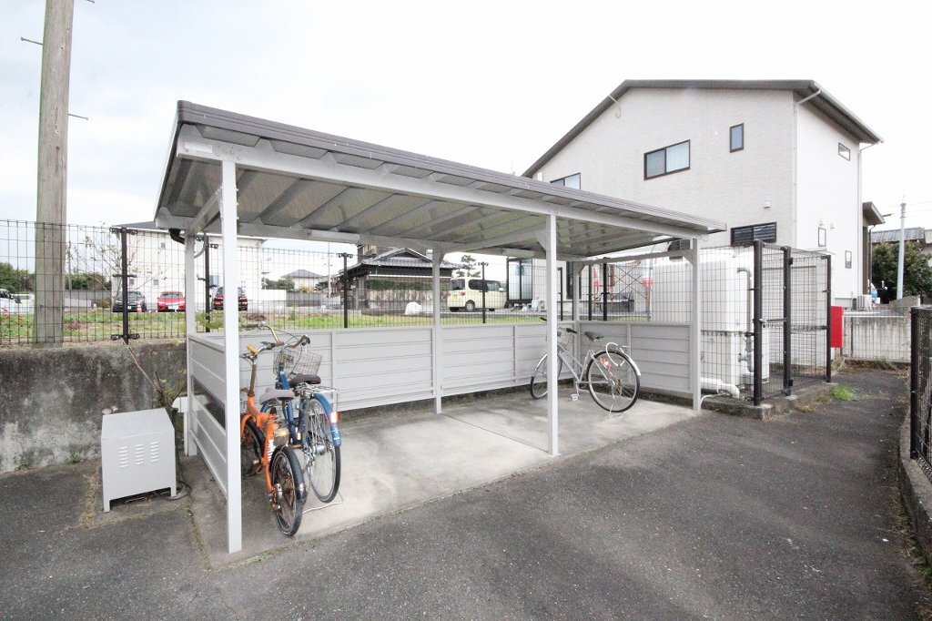 拡大写真:高松市前田東町 2階201の共有部分