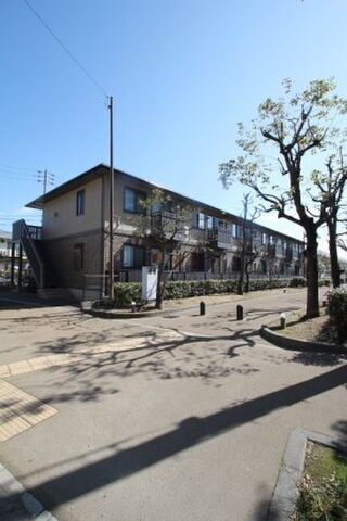 拡大写真:綾歌郡宇多津町浜七番丁 2階202の外観写真(昼)