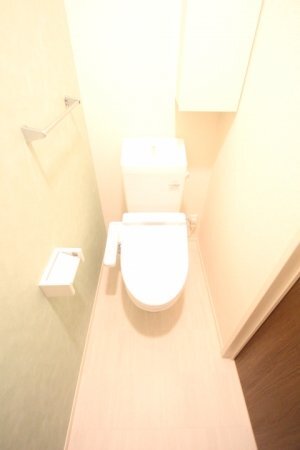 拡大写真:丸亀市塩屋町1丁目 2階201のトイレ