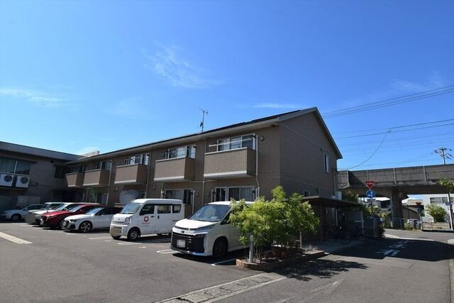 拡大写真:丸亀市塩屋町1丁目 2階201の外観写真(昼)
