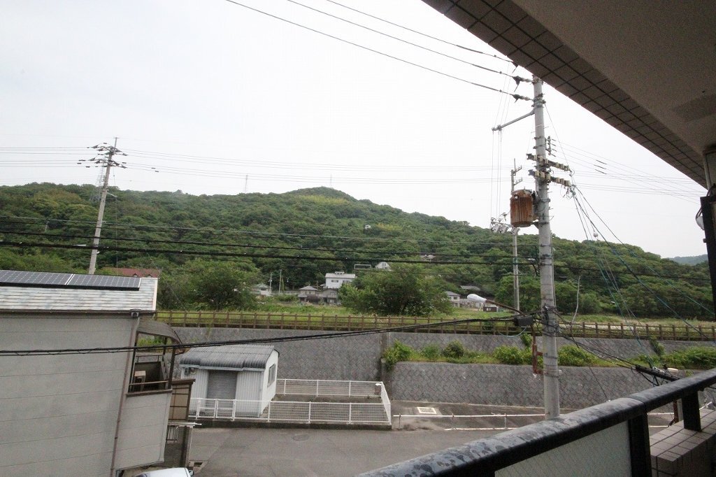拡大写真:高松市郷東町 3階303の眺望