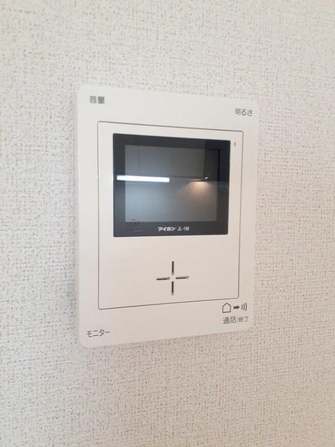 拡大写真:メゾン・メール 1階103のカメラ付インターホン