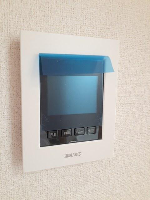 拡大写真:プリーマ パラスト B 1階102のカメラ付インターホン