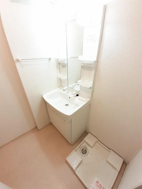 拡大写真:観音寺市柞田町 1階102の洗面