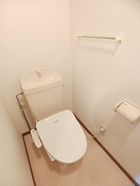 拡大写真:シンサリティ.MⅡ A 2階202のトイレ